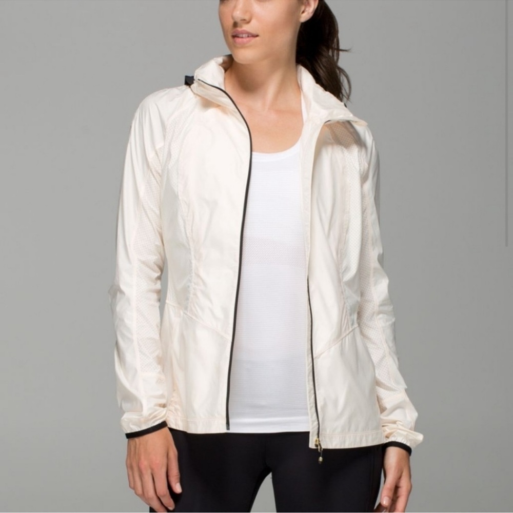 Lululemon pack it up jacket size 2